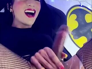 Batgirls huge cumshot