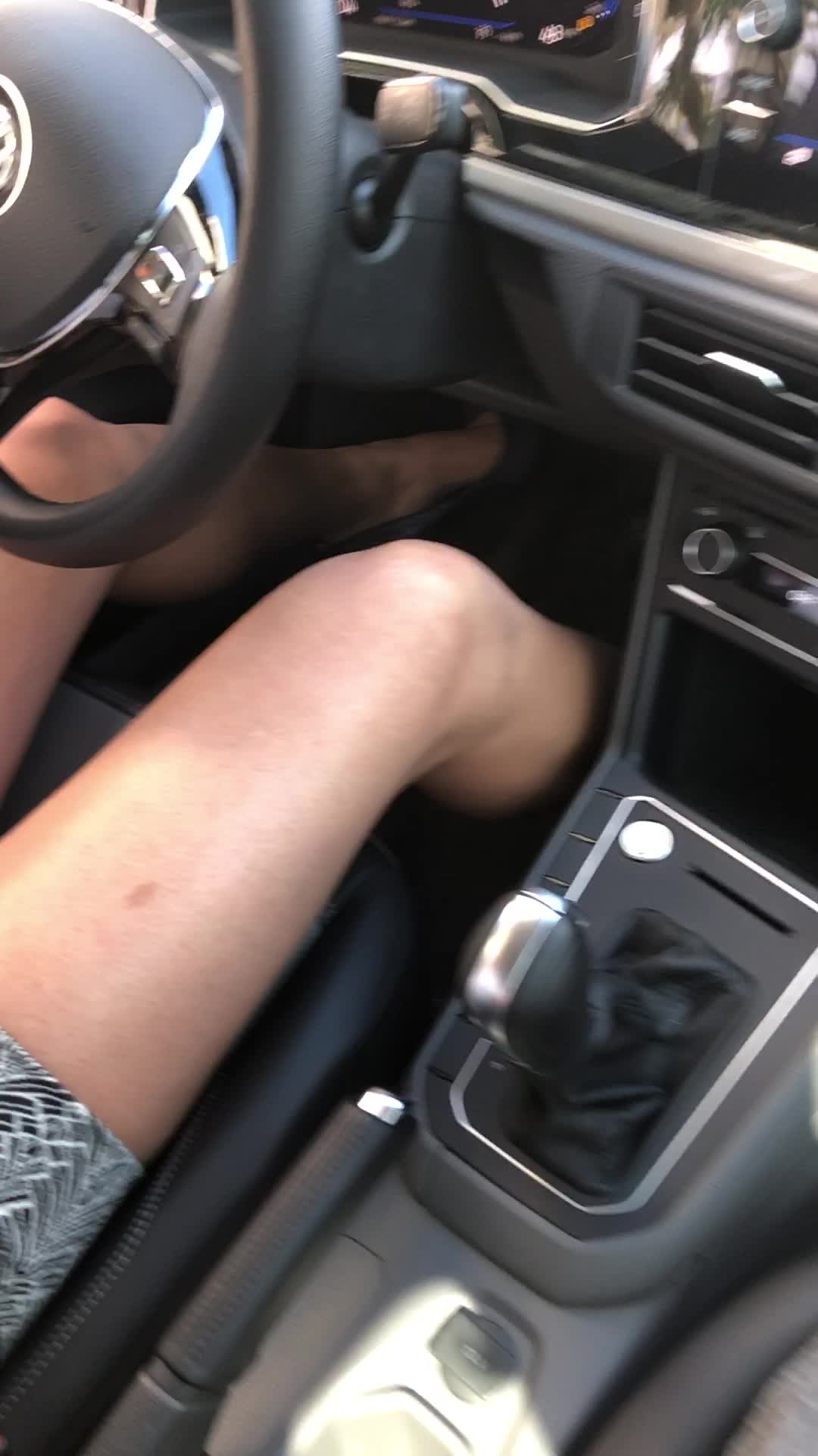 Driving in heels 02